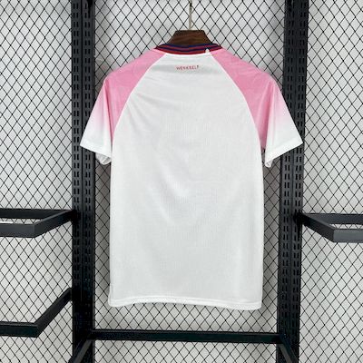 Camisola Bayer 04 Leverkusen 2025-26 Alternativa Rosa Versão Adepto