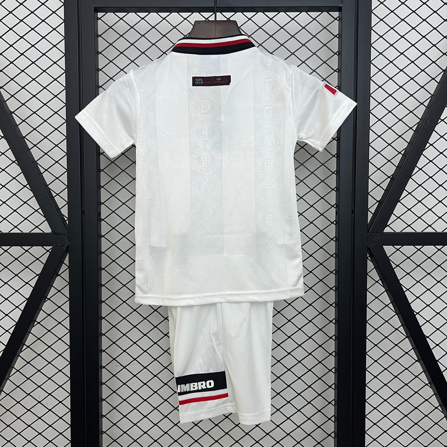 Kit Criança M-United 1997-98 Alternativo