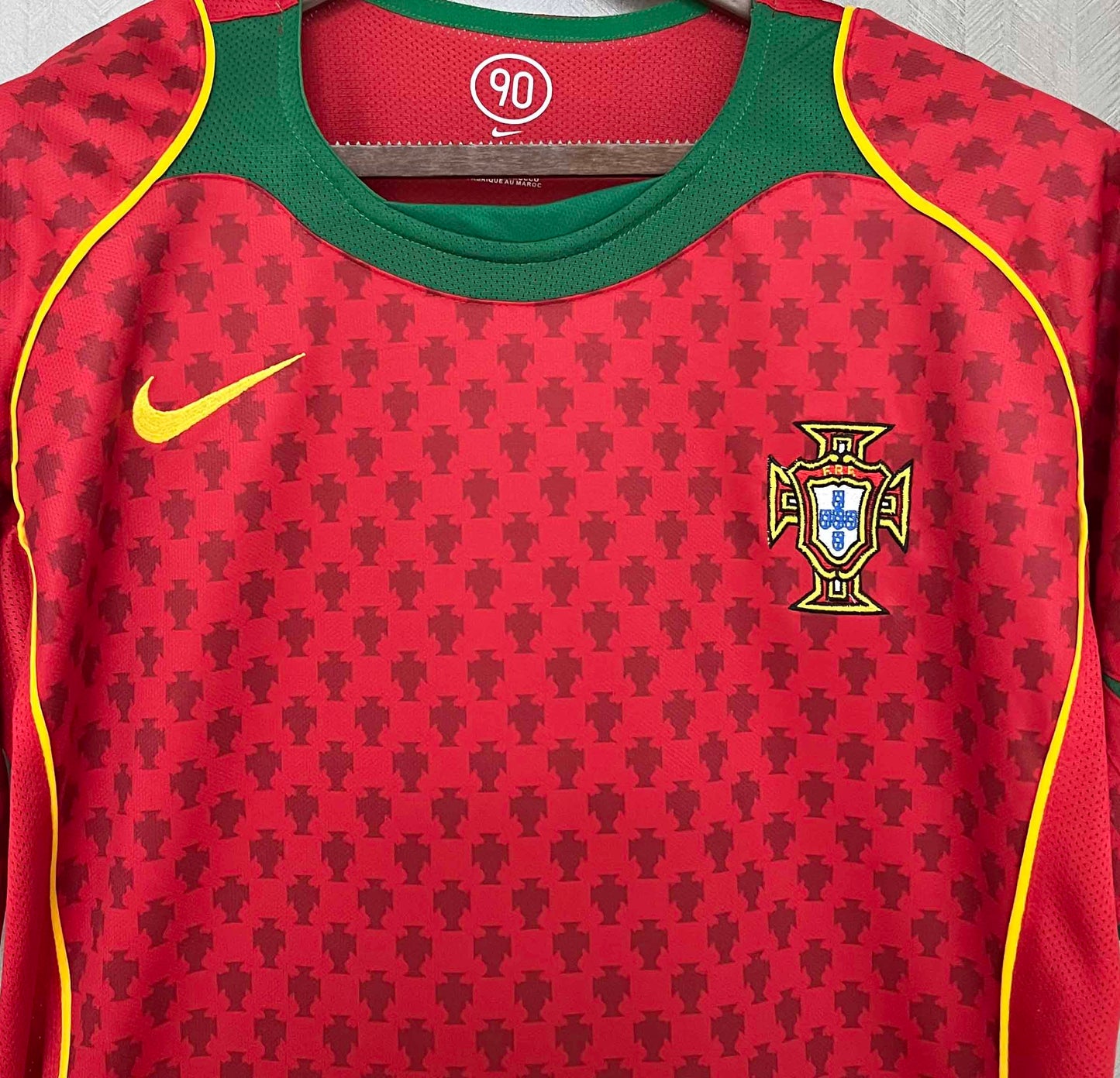 Camisola Portugal 2004 Principal FIGO #7