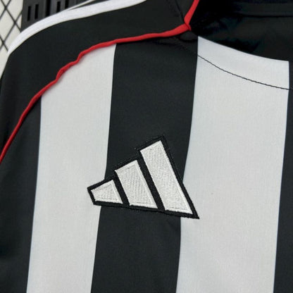 Camisola Besiktas JK 2025-26 Alternativa Preta Versão Adepto