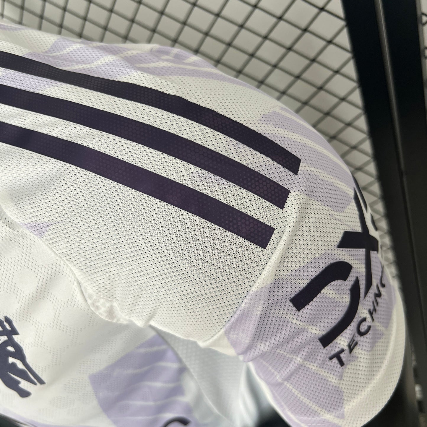 Camisola M-United 2025-26 Alternativa Branca Versão Jogador