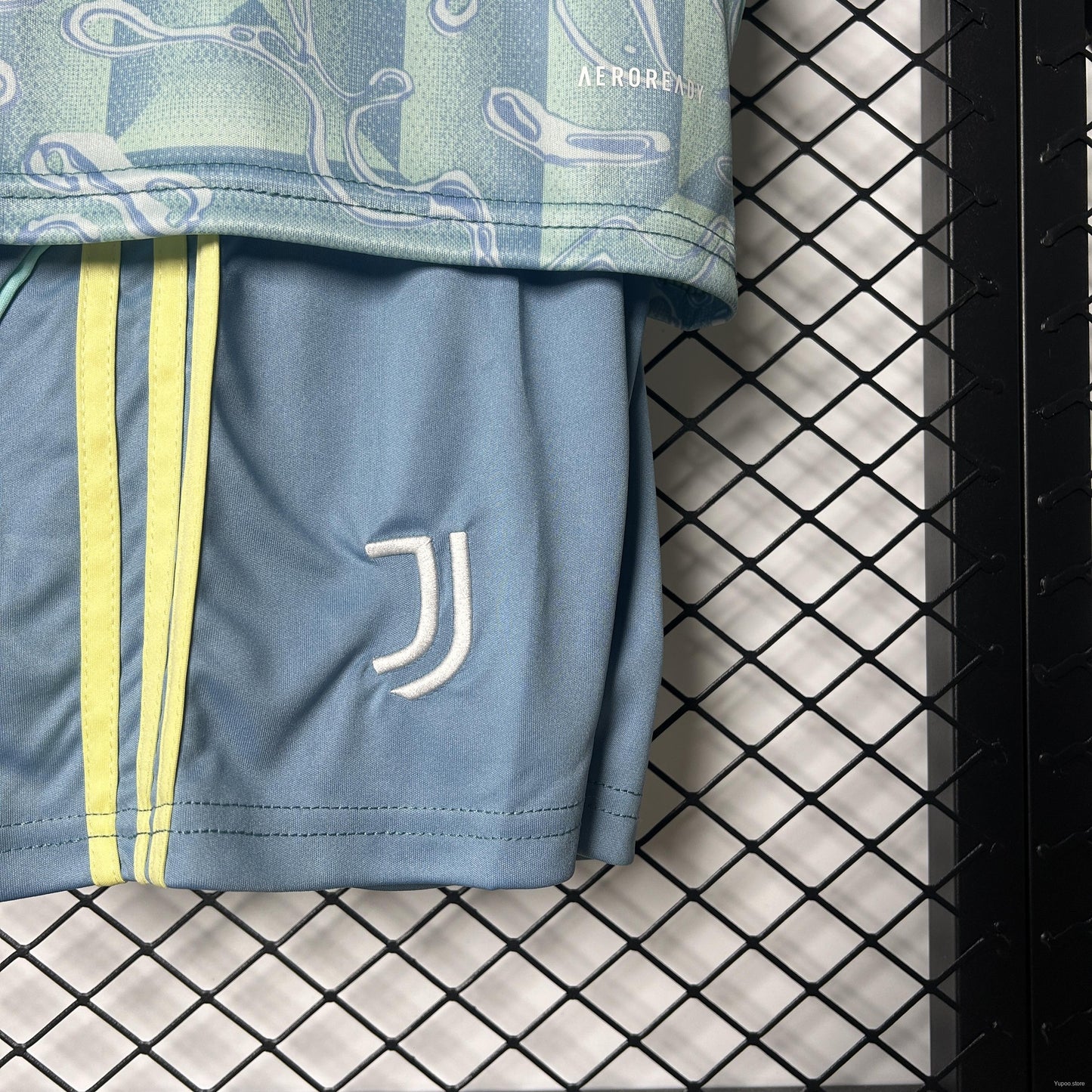 Kit Criança Juventus FC 2025-26 Alternativo