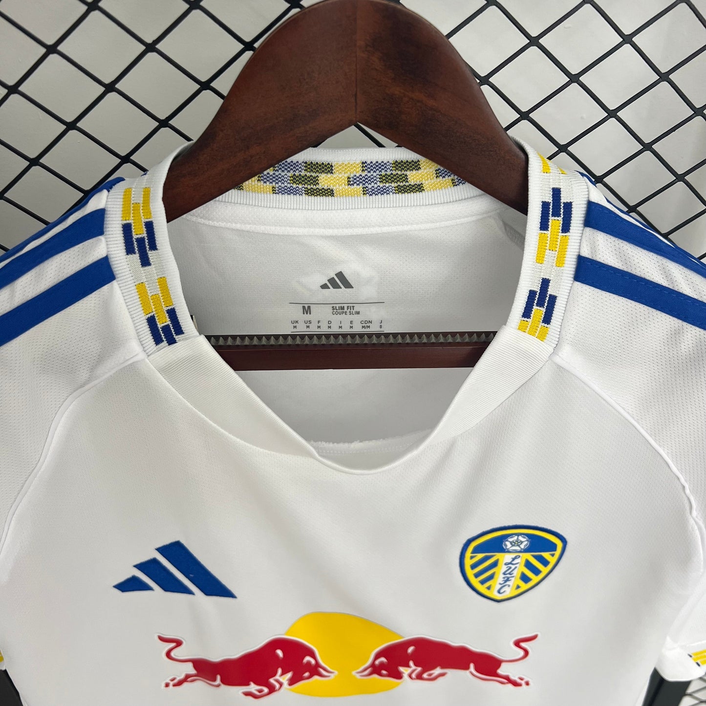Camisola Leeds-U 2025-26 Principal Versão Adepto