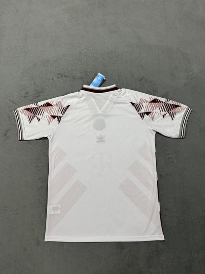 Camisola FC Bayern 2025-26 Edição Especial Versão Adepto