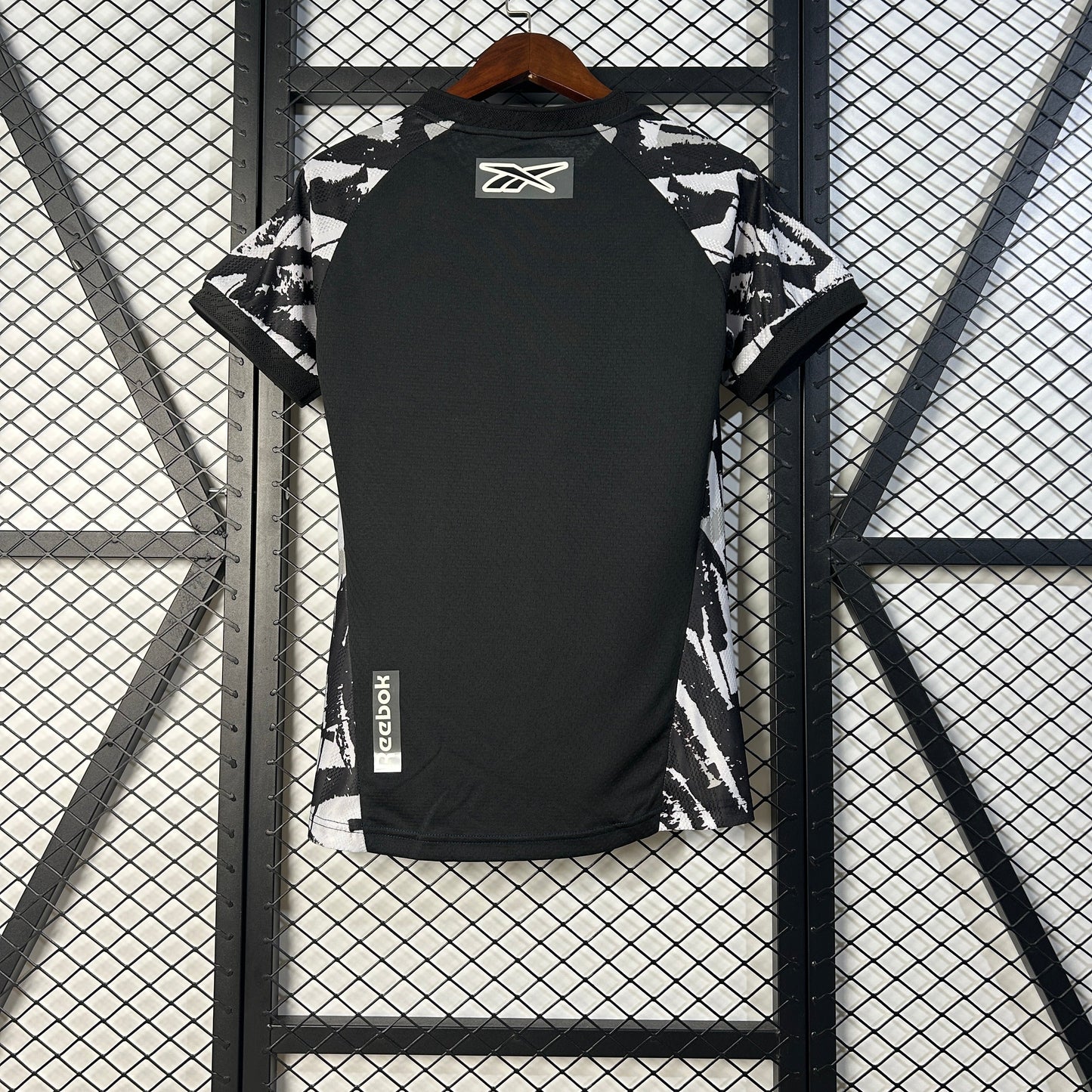 Camisola Botafogo-RJ 2025-26 Alternativa Preta Versão Mulher