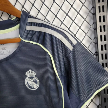 Camisola Real Madrid CF 2025-26 Alternativa Azul Esucura Versão Mulher