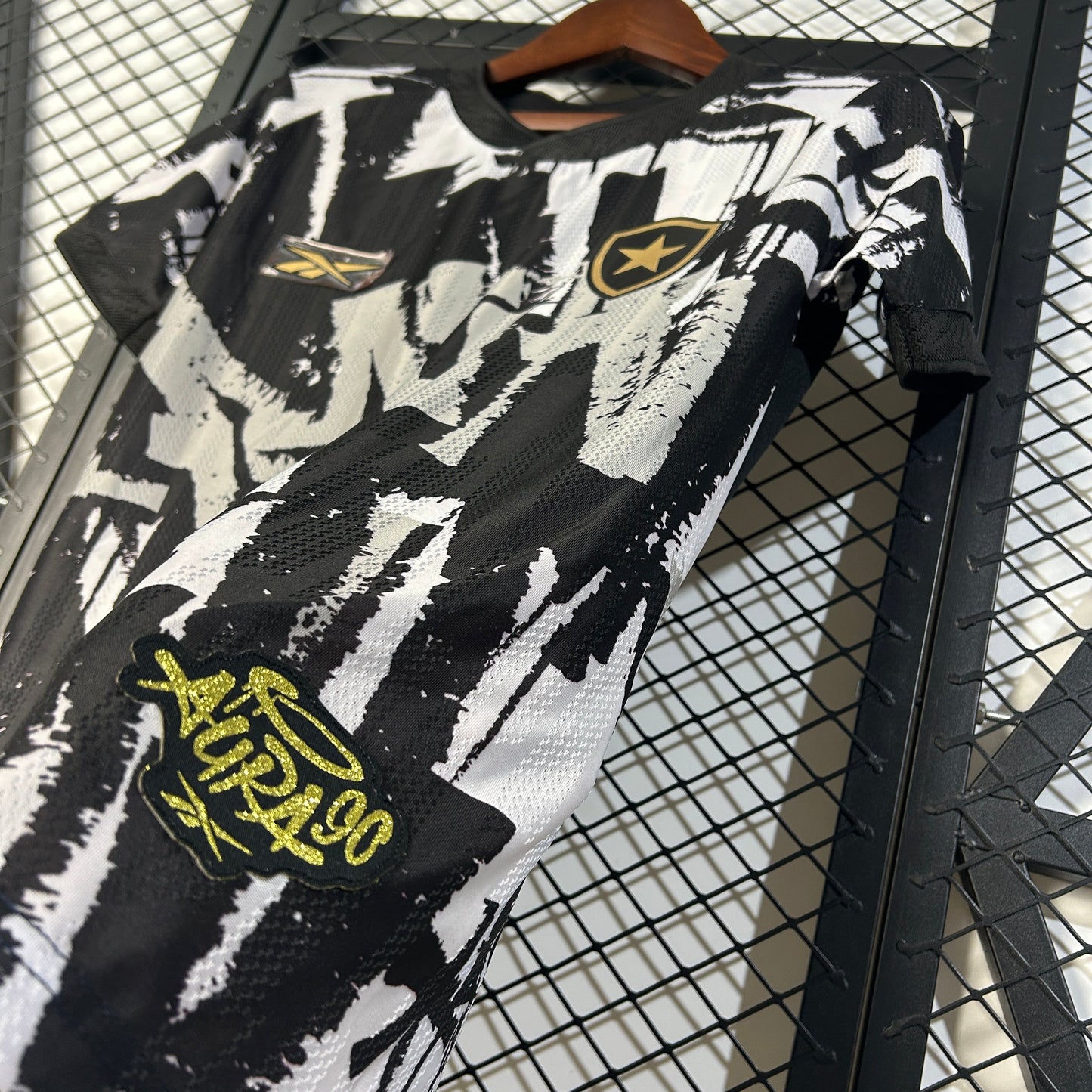 Camisola Botafogo-RJ 2025-26 Alternativa Preta Versão Mulher
