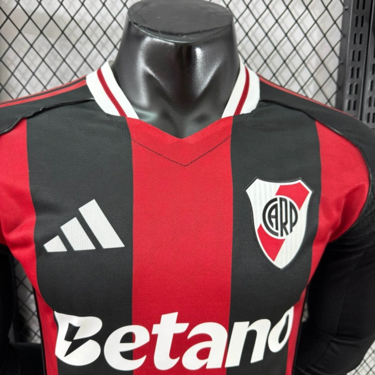 Camisola Manga Comprida CA River Plate 2025-26 Alternativa Riscas CWC Versão Jogador