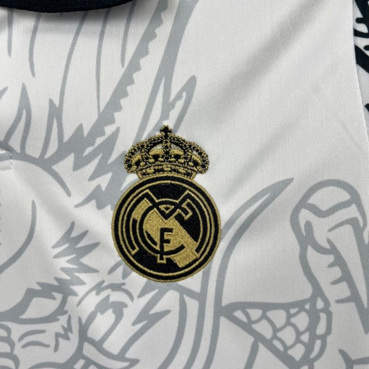 Kit Criança Real Madrid CF 2025-26 Edição Especial