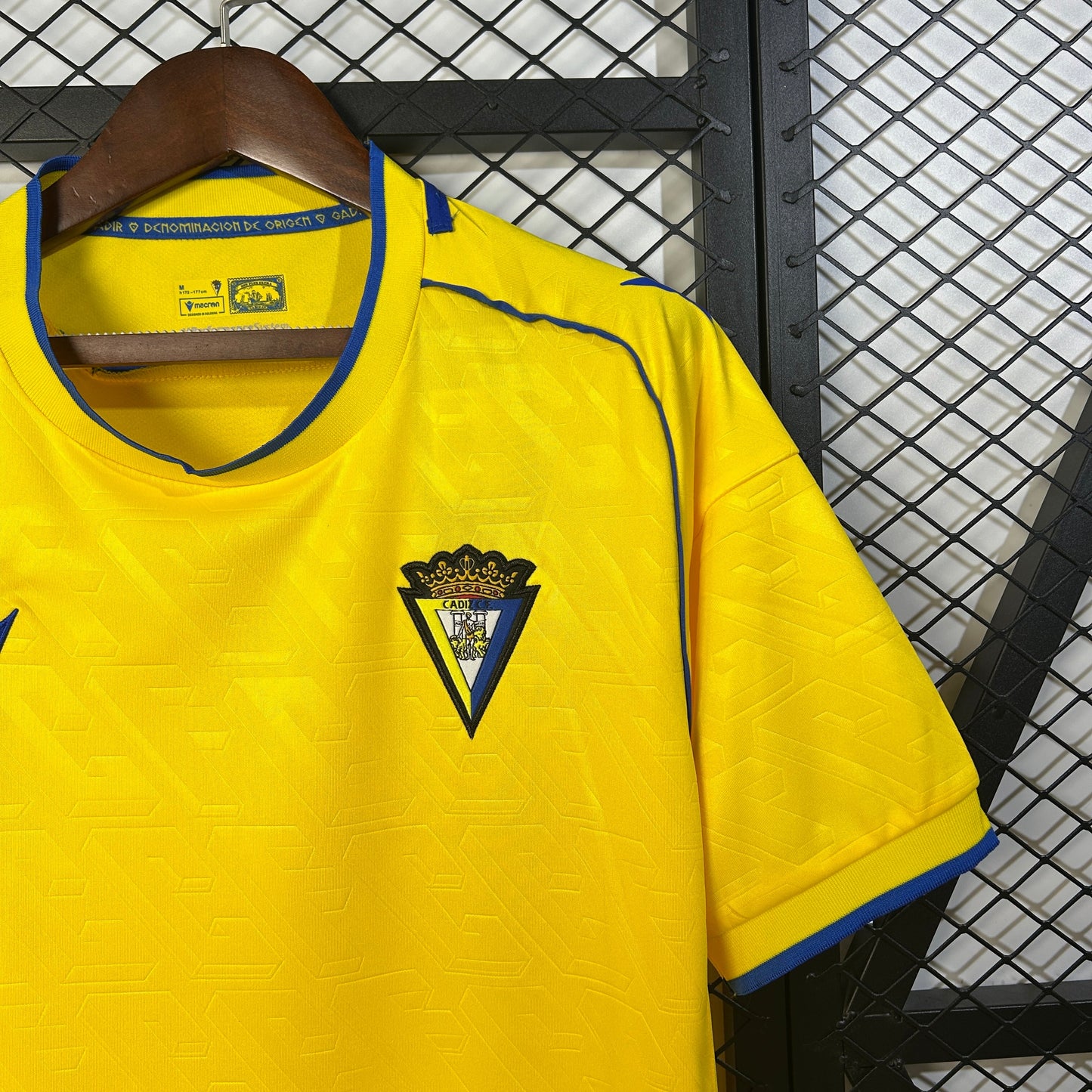 Camisola Cadiz CF 2025-26 Principal Versão Adepto