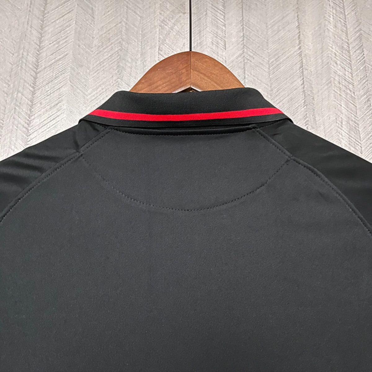 Camisola SG Eintracht Frankfurt 2022-23 Alternativa