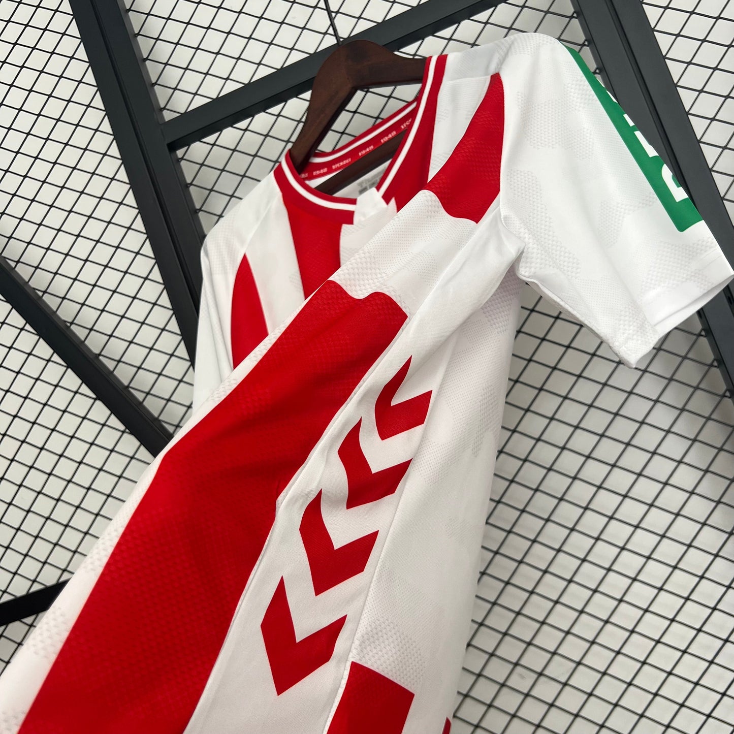 Camisola 1.FC Koln 2025-26 Principal Versão Adepto