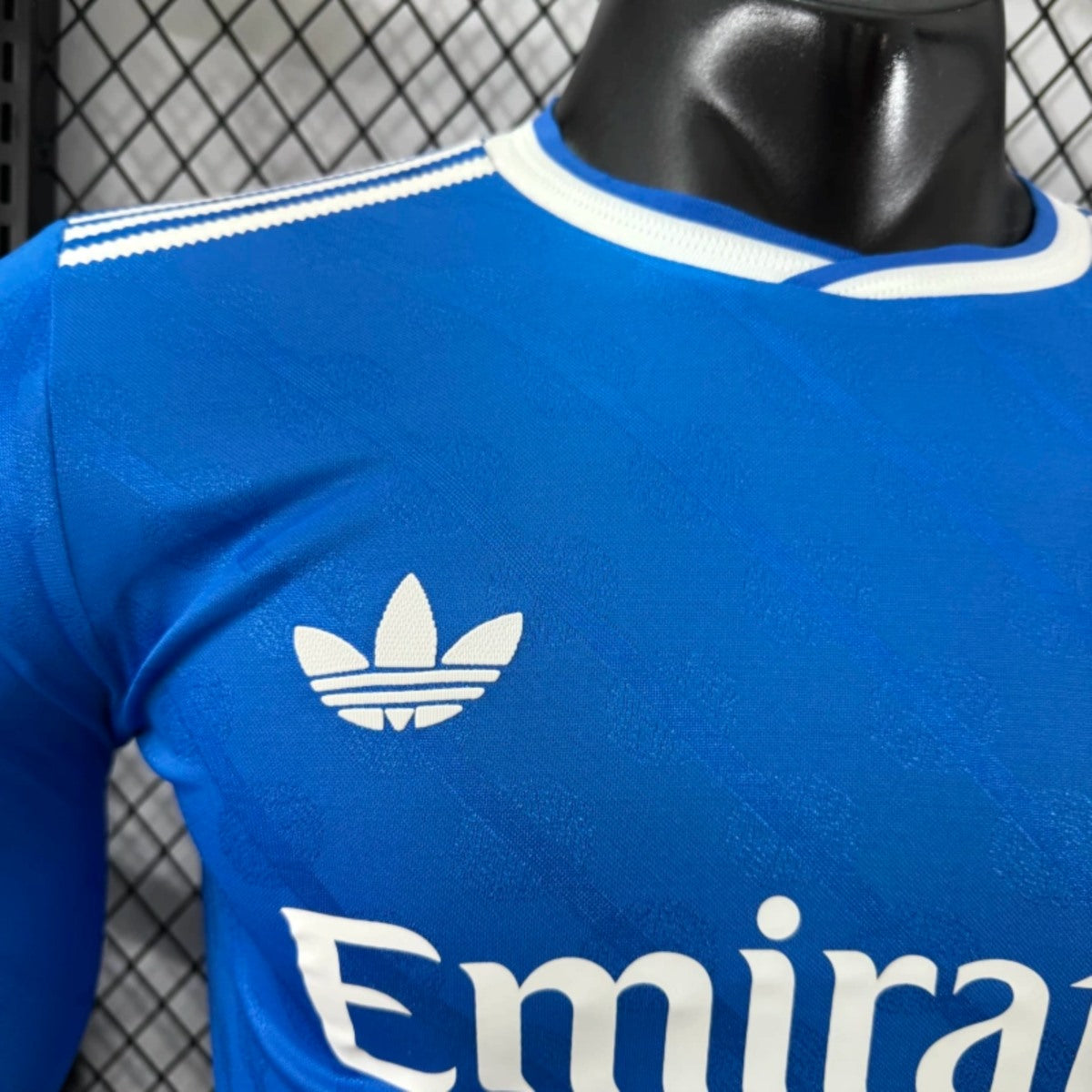 Camisola Manga Comprida Real Madrid CF 2025-26 Alternativa Azul Versão Jogador